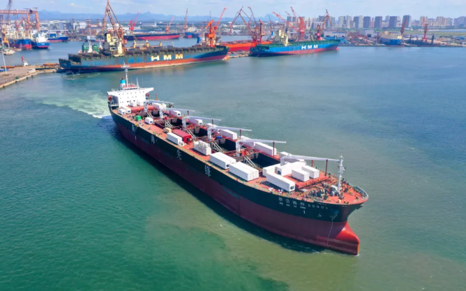 全球首艘！8万吨级通海养殖工船“森海先锋”完成交付